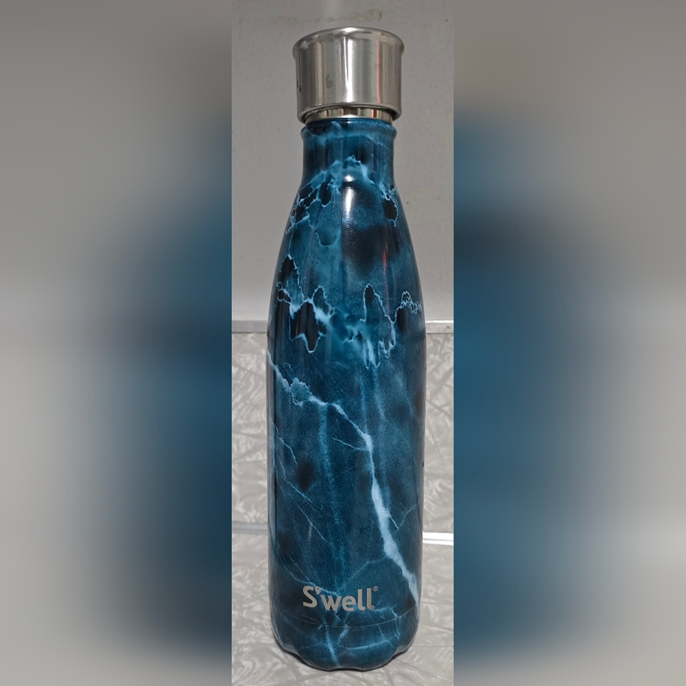 S’well Original Steel Water Bottle 25 oz 750ml Blue Marbled (3382)